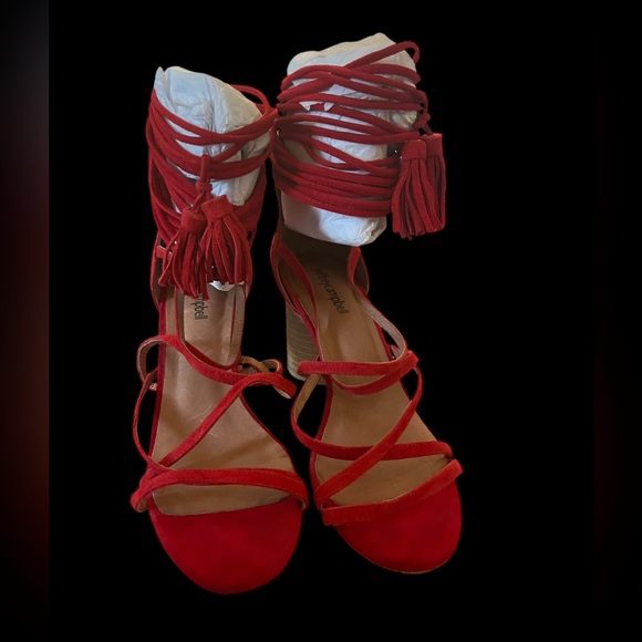 Gorgeous Red Tassel/Suede Jeffrey Campbell Despina Block Heel Sandal - Size 8 - Picture 2 of 5